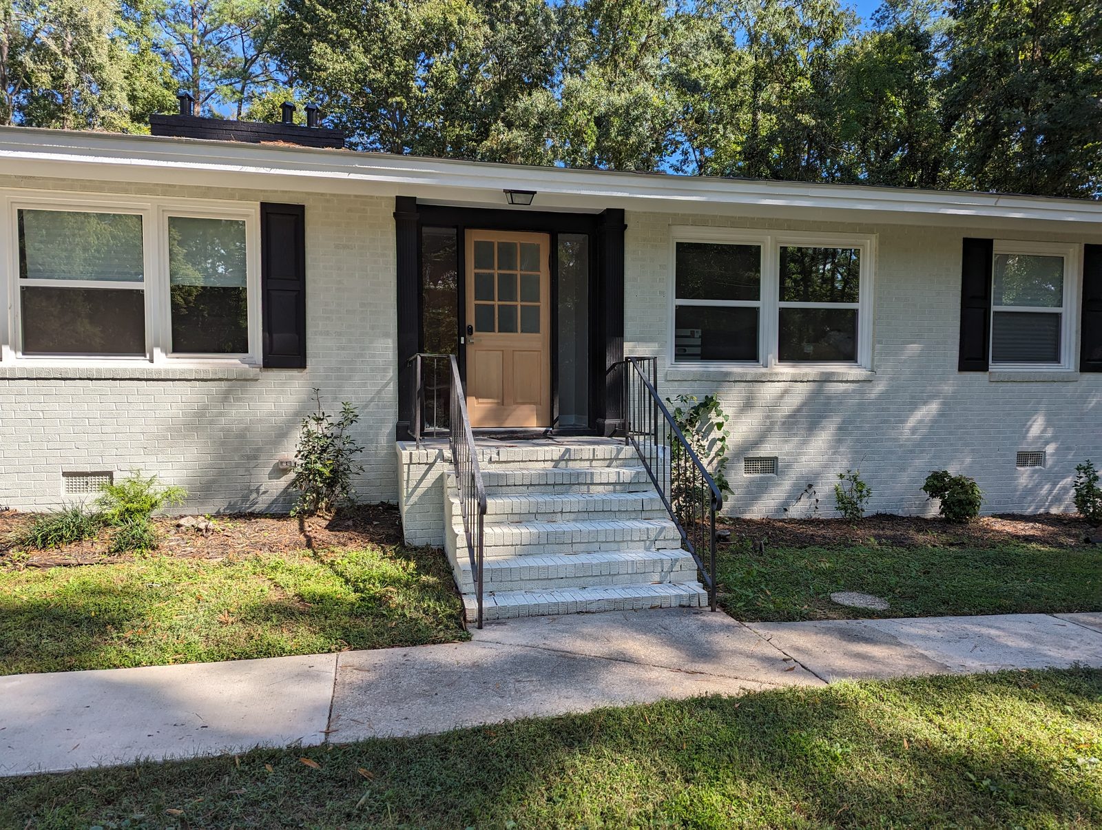 4816 Whitehall Ave exterior